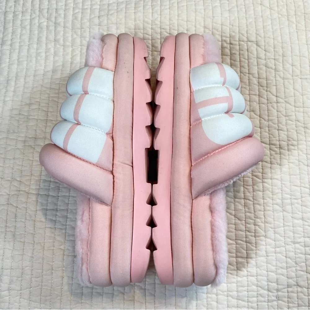 UGG Womens Maxi Slide Logo Sandal Pink Scallop Puff Platform Fur Lined Size 8